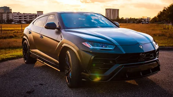 Orlando’s Best Summer Events to Attend with a Luxury Car